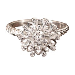 Delicato e splendido anello di moissanite in argento 925, regalo di anniversario per lei.