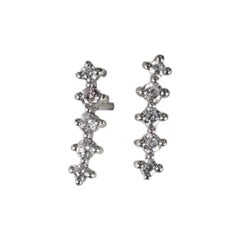 Orecchini di moissanite con borchie in argento 925 Regalo di nozze unico per le donne.