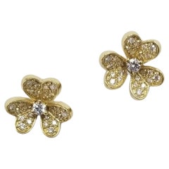 18k yellow Gold "3 Leaf Clover" Pave' diamond earrings