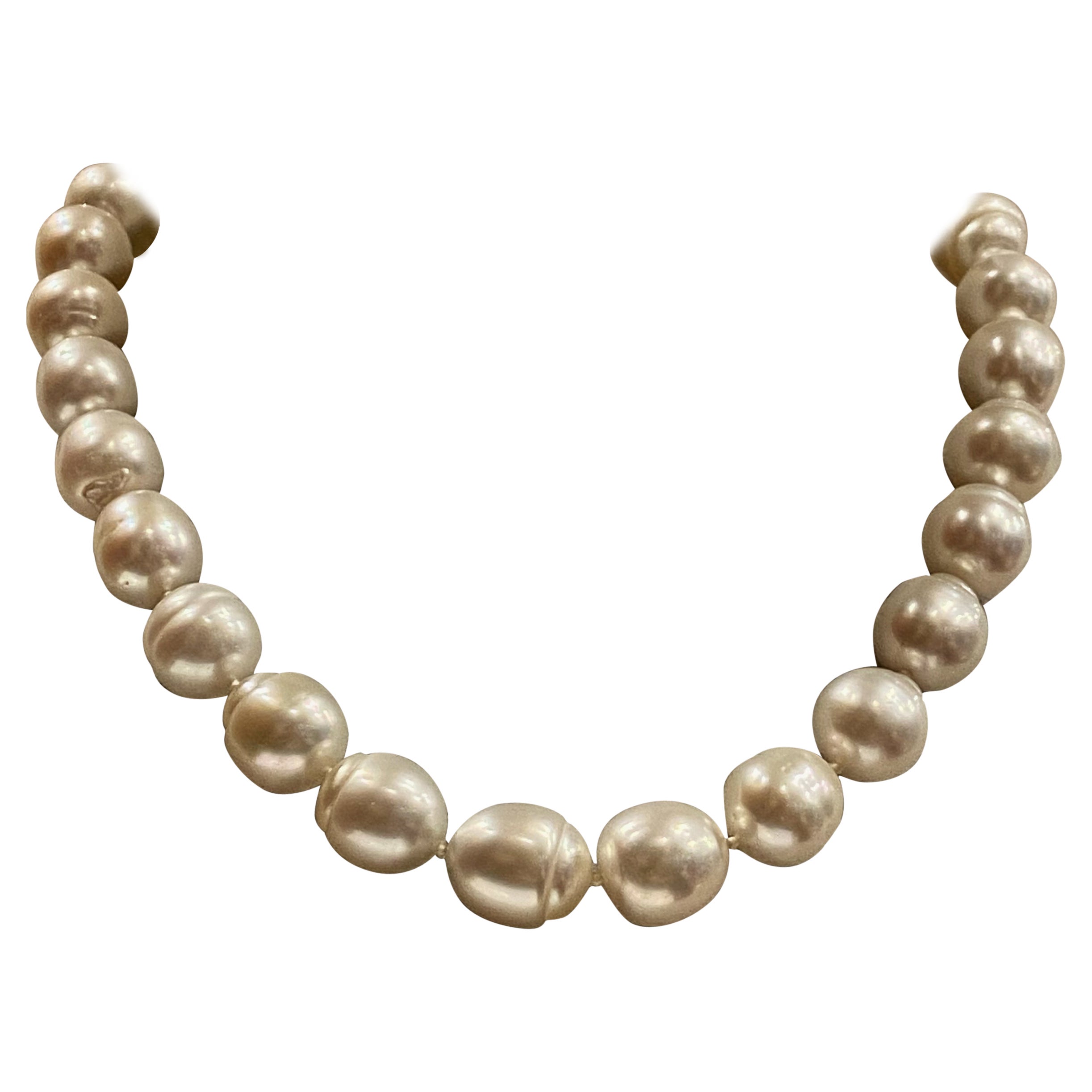 Collier plastron avec chaîne et tissage de perles Miyuki