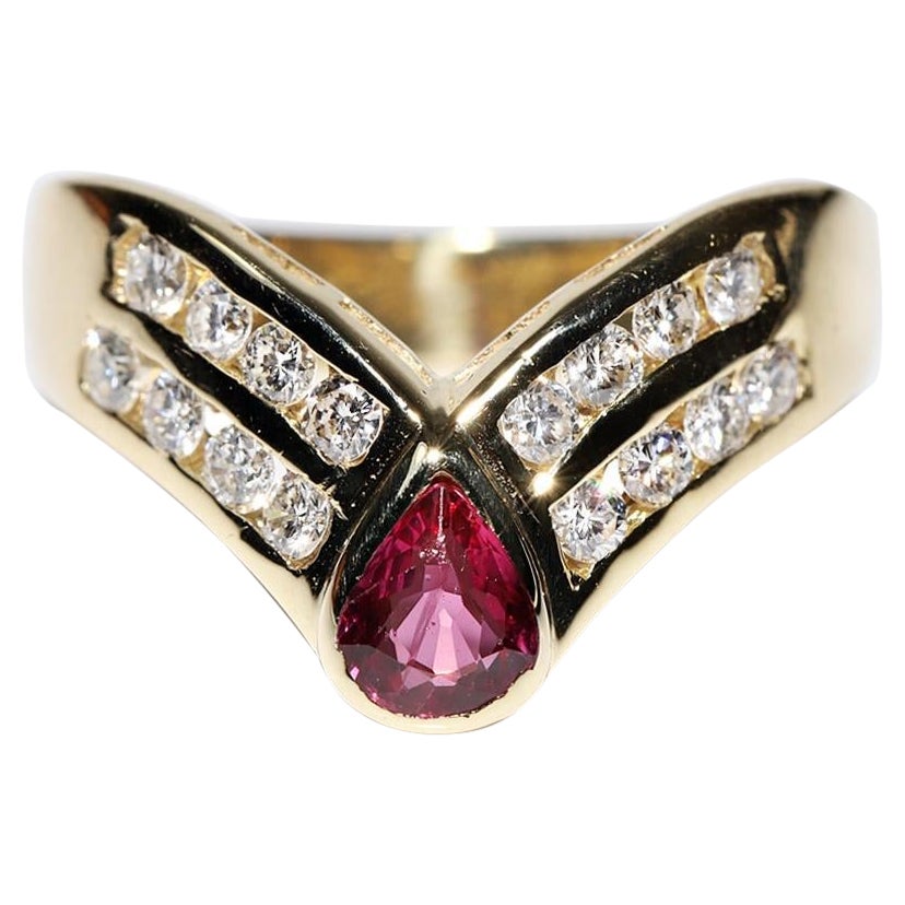 Vintage Circa 1980s 18k Gold Natural Diamond And Ruby Decorated Ring