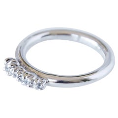 Diamante bianco in stile vittoriano Anello d'oro bianco a fascia per il fidanzamento.