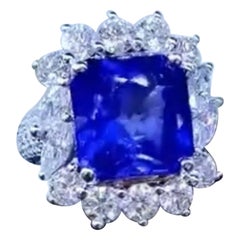 AIG Certified 8.50 Carats Ceylon Sapphire 3.00 Ct Diamonds 18k Gold Ring