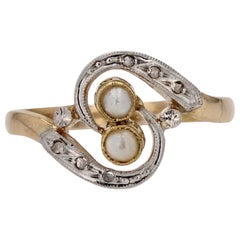 Bague française du 20ème siècle en or jaune 18 carats avec perles fines et diamants