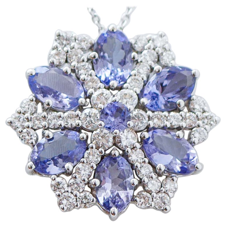 Tanzanite, Diamonds, 18 Karat White Gold Pendant Necklace.