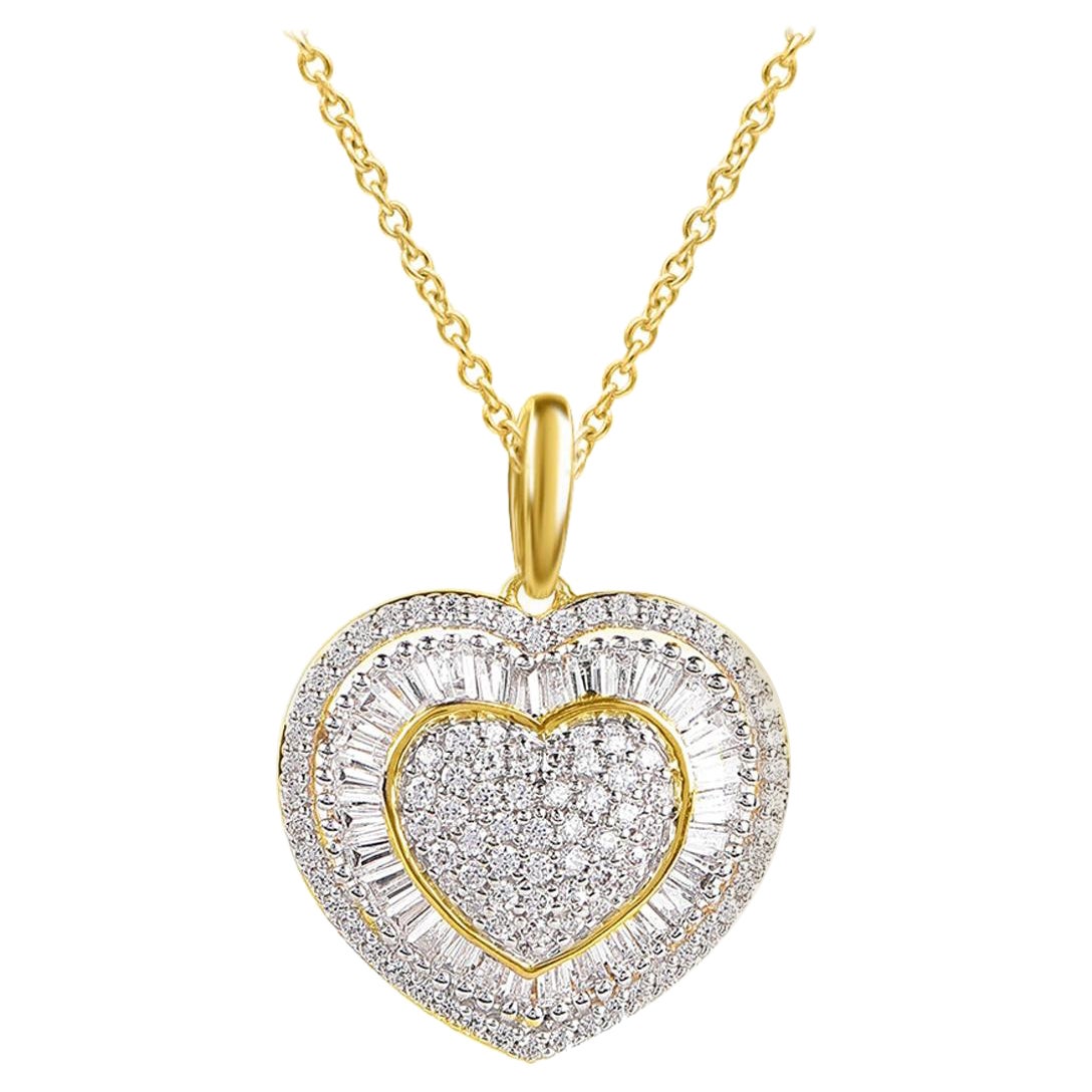 Pendentif double cœur en or jaune 14 carats avec diamants ronds et baguettes de 1/2 carat TJD en vente