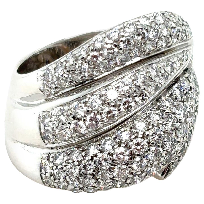 David Morris Pavé Diamond Cross Over Ring 18 Karat White Gold