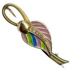Art Nouveau Leaf Plique-a-jour Enamel Brooch Pin 14 Karat Gold Circa 1900