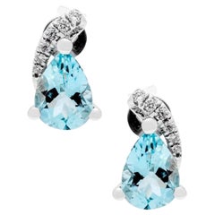 Pendiente de oro blanco de 14 quilates con acentos de diamantes de aguamarina talla pera de 1,14 quilates