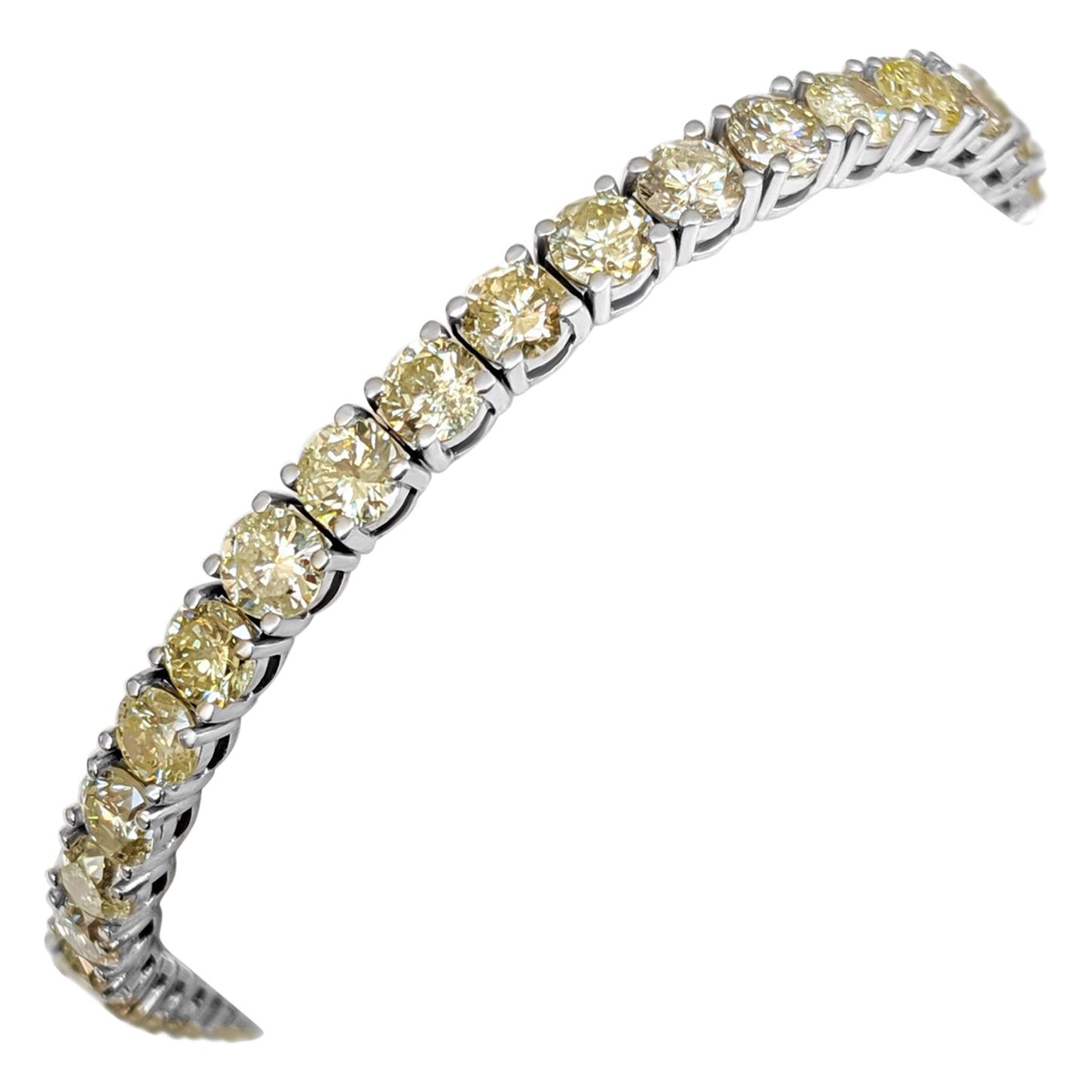What is a yellow diamond?