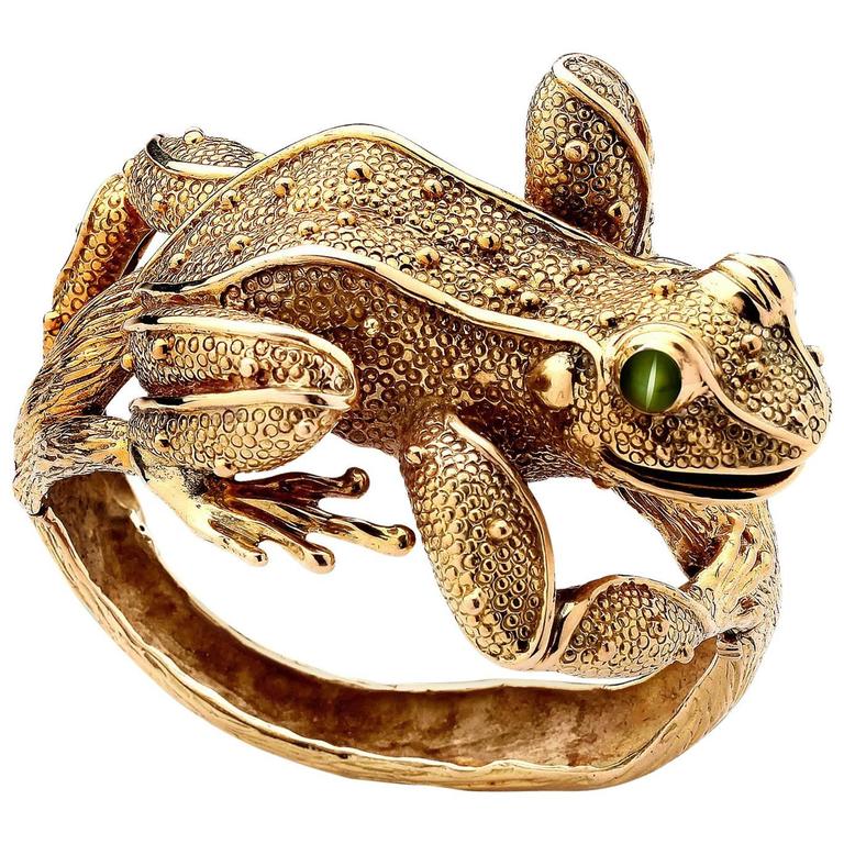Craig Drake Colossal Chrysoberyl Cats Eye Gold Frog Hinged Bangle ...