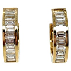 18 Karat Gelbgold Baguetteschliff-Diamant-Creolen-Ohrringe