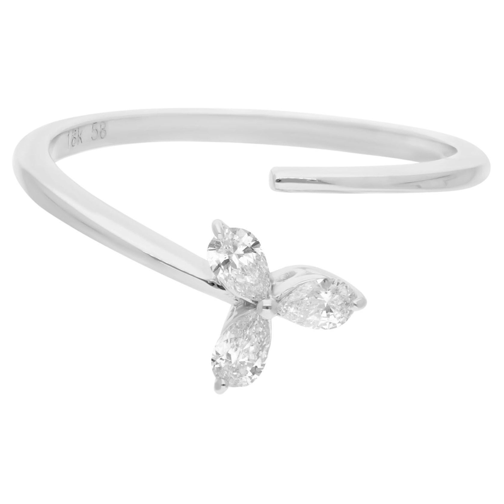Bague fleur en or blanc 18 carats avec diamants de 0,21 carat de pureté SI de couleur hi-colore