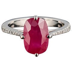 Anello di fidanzamento certificato con rubino di Birmania e diamanti da 4,06 carati