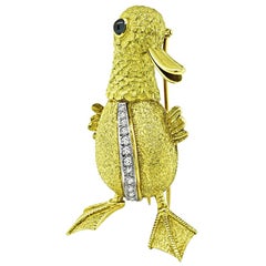 Diamond Sapphire Gold Platypus Pin