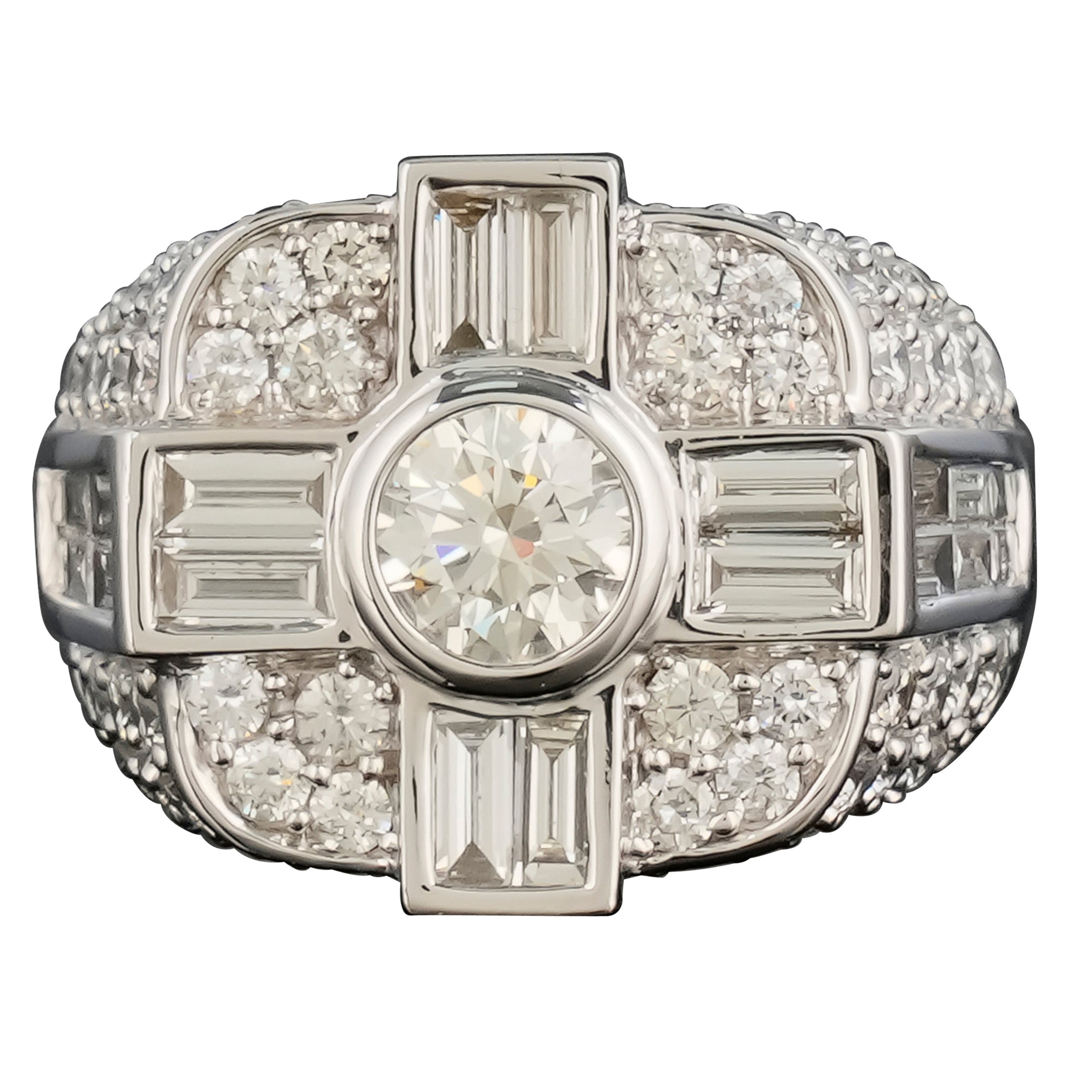Diamond and 18K White Gold Unisex Cocktail Ring