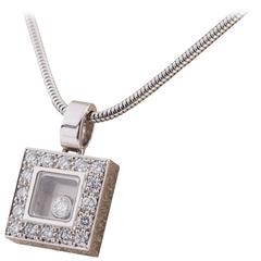 Chopard Happy Diamond gold pendant necklace