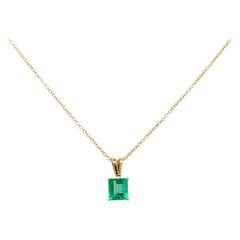 1.20 Carat Colombian Emerald Solitaire Pendant Necklace in 18K Yellow Gold