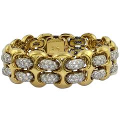 Garavelli Gold Link Bracelet with Pave Diamond Connectors 5