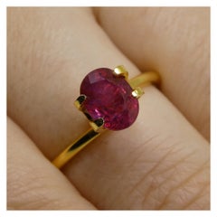 Rubis rouge ovale de 1,67 carat certifié GIA Madagascar non chauffé