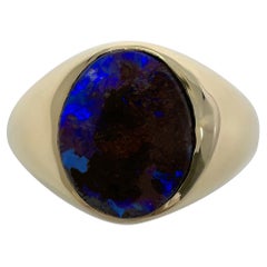 Bague signet ovale en or jaune 9 carats avec opale rocheuse noire naturelle australienne de 1,60 carat