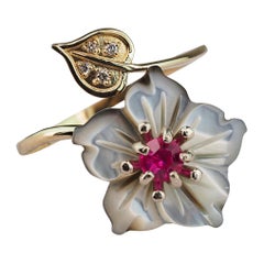 Carved Flower 14k ring with gemstones