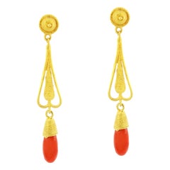 Sacchi Dangle Earrings 18 Karat Satin Yellow Gold Roman Style