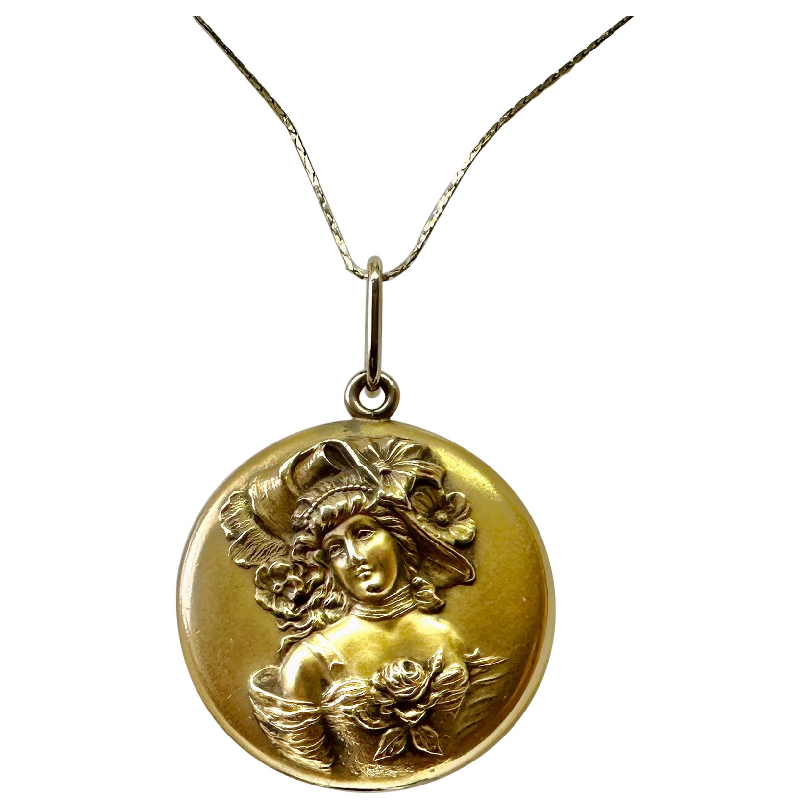Victorian Gibson Girl Maiden Woman Locket Pendant Circa 1890 Art Nouveau