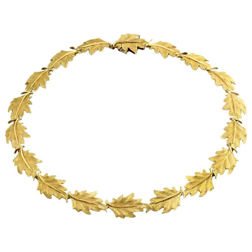 Buccellati 1st Edition Oak Leaf Gold Necklace For Sale