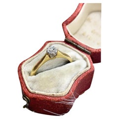 Anillo de compromiso de diamante Single Stone tradicional vintage en oro y platino de 18 ct