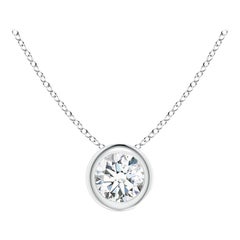 Pendentif solitaire en platine (color-G) serti de diamants naturels sertis sur le chaton  Clarté-VS2)