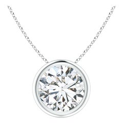 Pendentif en or blanc 18 carats serti d'un chaton de 2,01 ct de diamant (Couleur-H  Clarté-SI2)