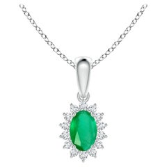 Colgante de esmeralda ovalada natural con halo de diamantes en oro blanco de 18 quilates