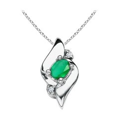 Pendentif de style coquillage naturel, émeraude ovale et diamant en platine