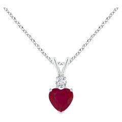 Pendentif en forme de coeur en platine avec rubis naturel à l'oreille de lapin