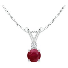 Pendentif solitaire V-Bale en platine avec rubis rond naturel