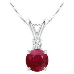 Colgante Redondo de Rubí Solitario en V de 3,75 ct con Diamante en Oro Blanco de 14 quilates