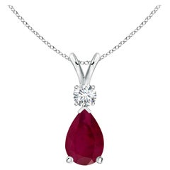 Colgante lágrima de rubí natural de 1,7 ct con diamante en oro blanco de 14 quilates