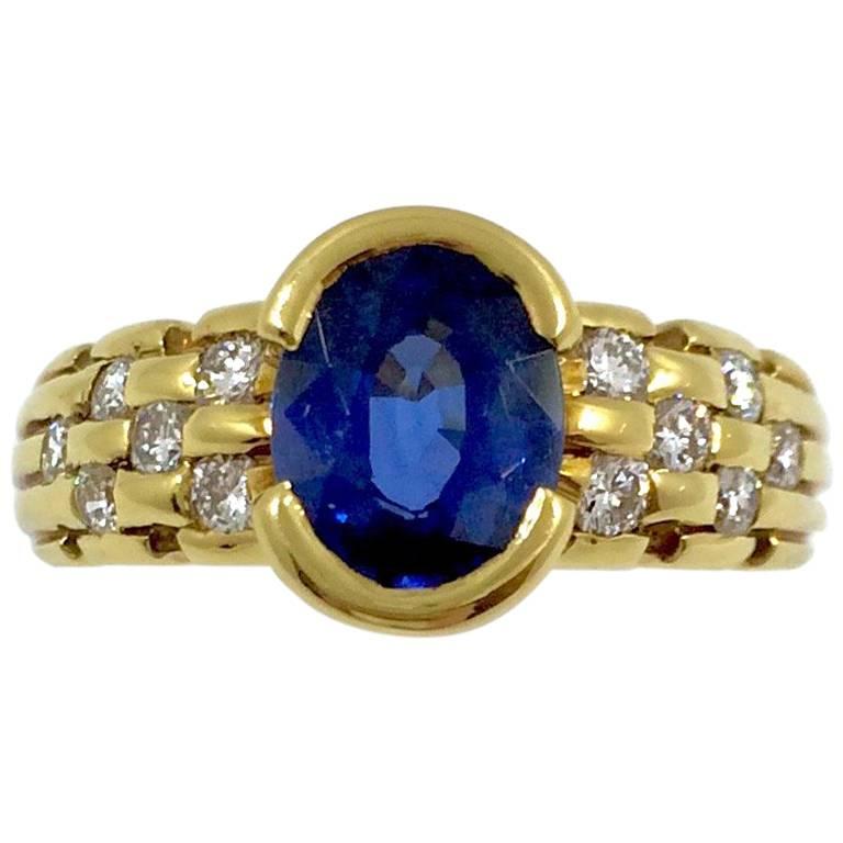 Ceylon Sapphire Diamonds Gold Ring For Sale