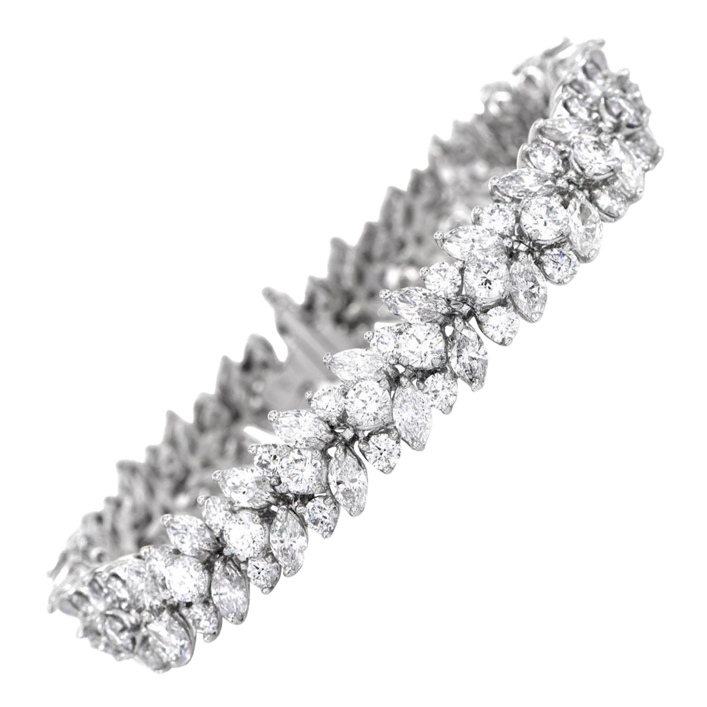 20.10 Carats Diamond Platinum Cluster Floral Bracelet