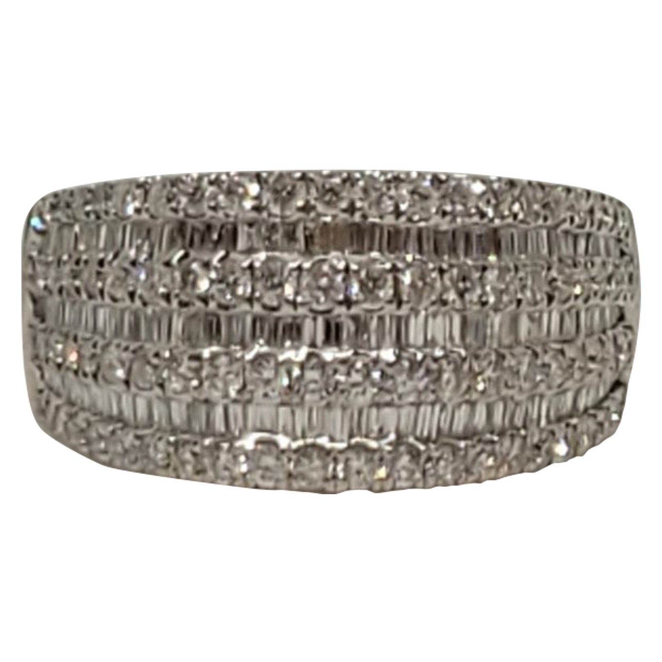 14kt White Gold Diamond Band, 3.54cttw, Baguette Round Brilliant, Size 4, 10.4mm For Sale