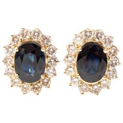 1970s Sapphire Diamond Gold Halo Earrings 12