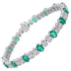 Oval Zambian Emerald Gemstone Bracelet Baguette Diamond 10 Karat White Gold