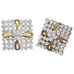 Quadratisch geformte Diamant Ohrstecker für Frauen 14K Solid Gold Handmade Ohrring