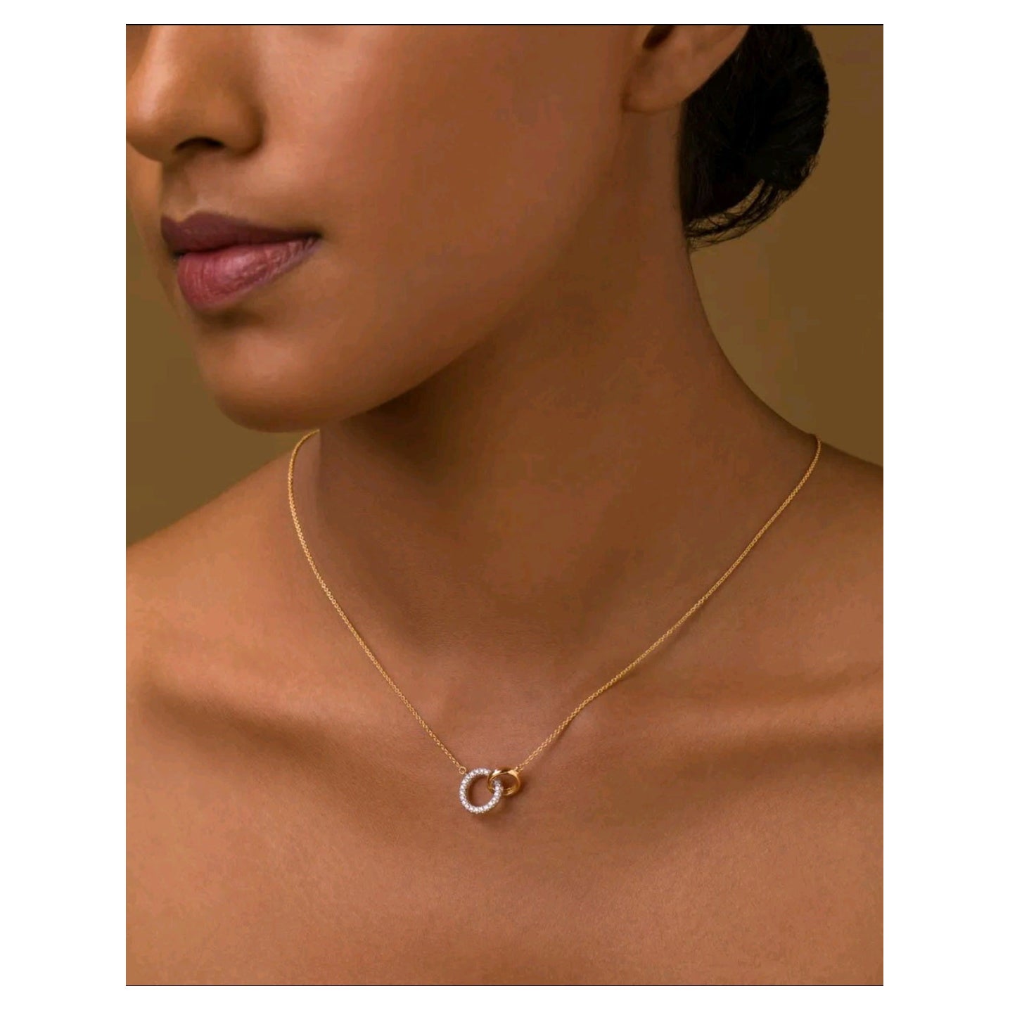 14k Gold Eternity Circle Life Necklace 16" Genuine Diamond Yellow Gold Pendentif en vente