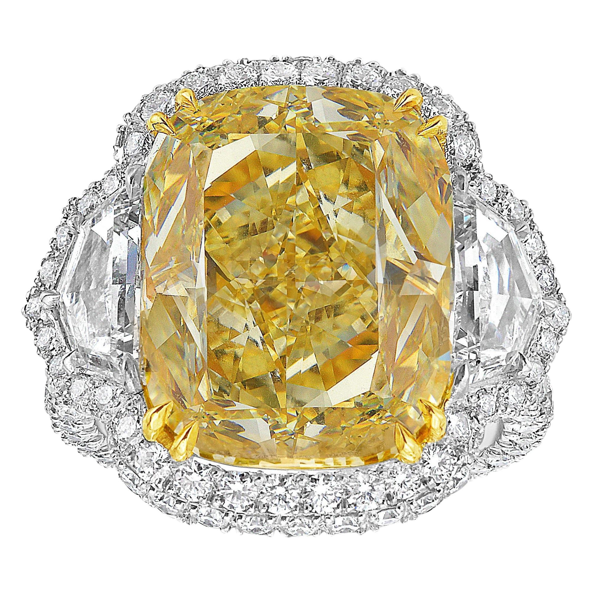 Diamante a cuscino allungato giallo intenso da 13 carati  Anello
