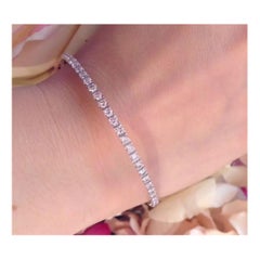 Diamant Eternity Stapelbarer Diamant-Armreif aus 18 Karat Weißgold mit 4,16 Karat insgesamt