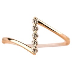 Anillo de oro macizo de 14 quilates con un diamante diminuto y delgado Anillo de oro con diamantes minimalista Regalo