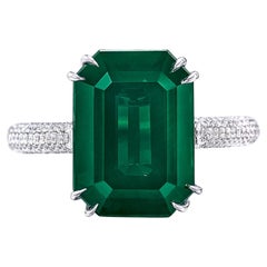 Investment grade NO OIL 3 Carat Green Emerald Pave Diamond Ring