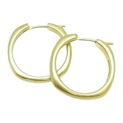 TIFFANY & Co. 18K Gold Cushion Hoop Earrings